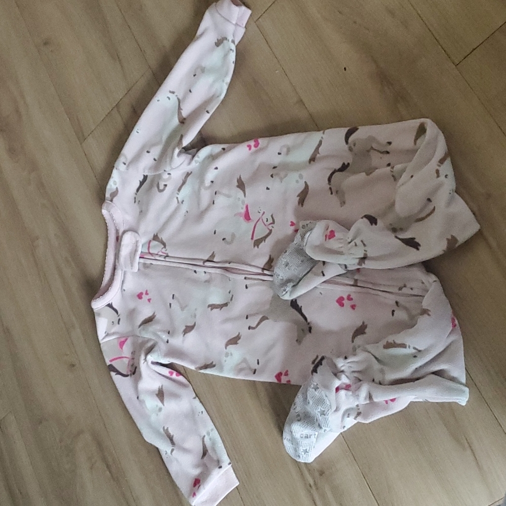 10/$10 Girls 18 month Carter's Footed pajamas